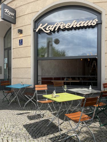 Bars & Cafés close by IsarOffices